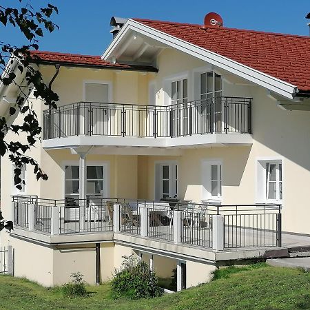 Wunderschoene Ferienwohnung Mit Seeblick زيل أم موس المظهر الخارجي الصورة