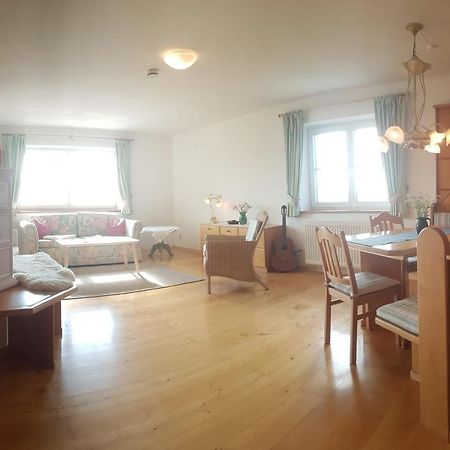 Wunderschoene Ferienwohnung Mit Seeblick زيل أم موس المظهر الخارجي الصورة