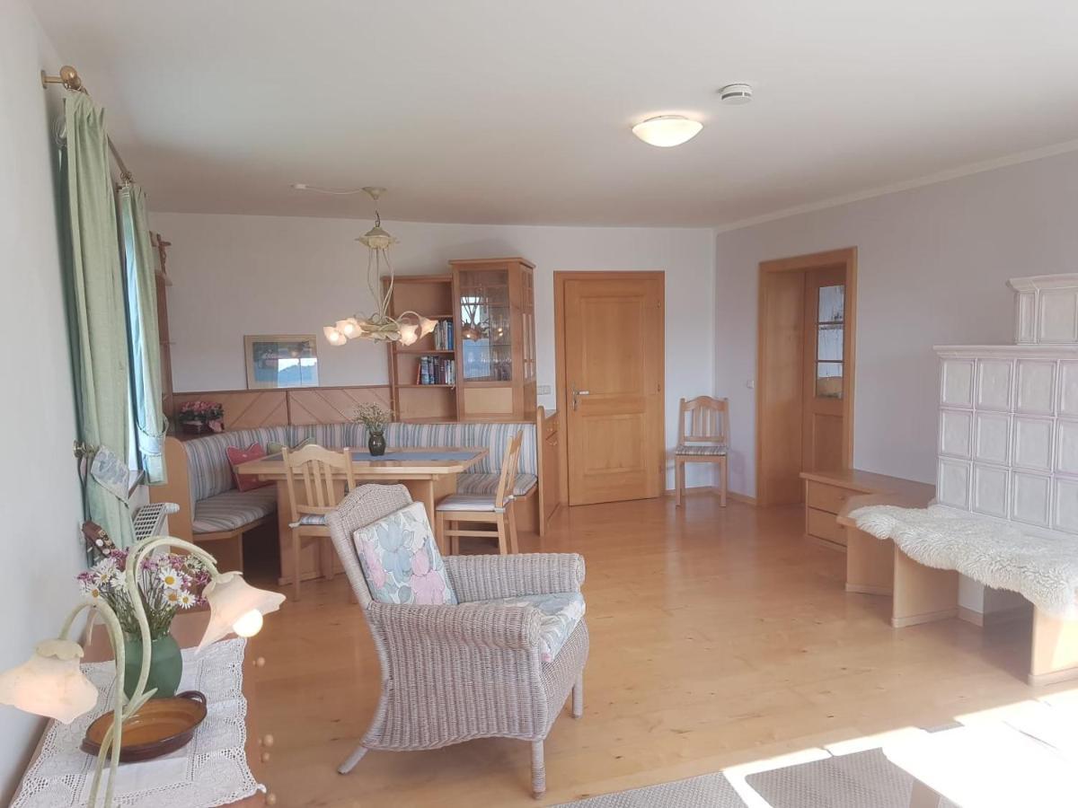 Wunderschoene Ferienwohnung Mit Seeblick زيل أم موس المظهر الخارجي الصورة
